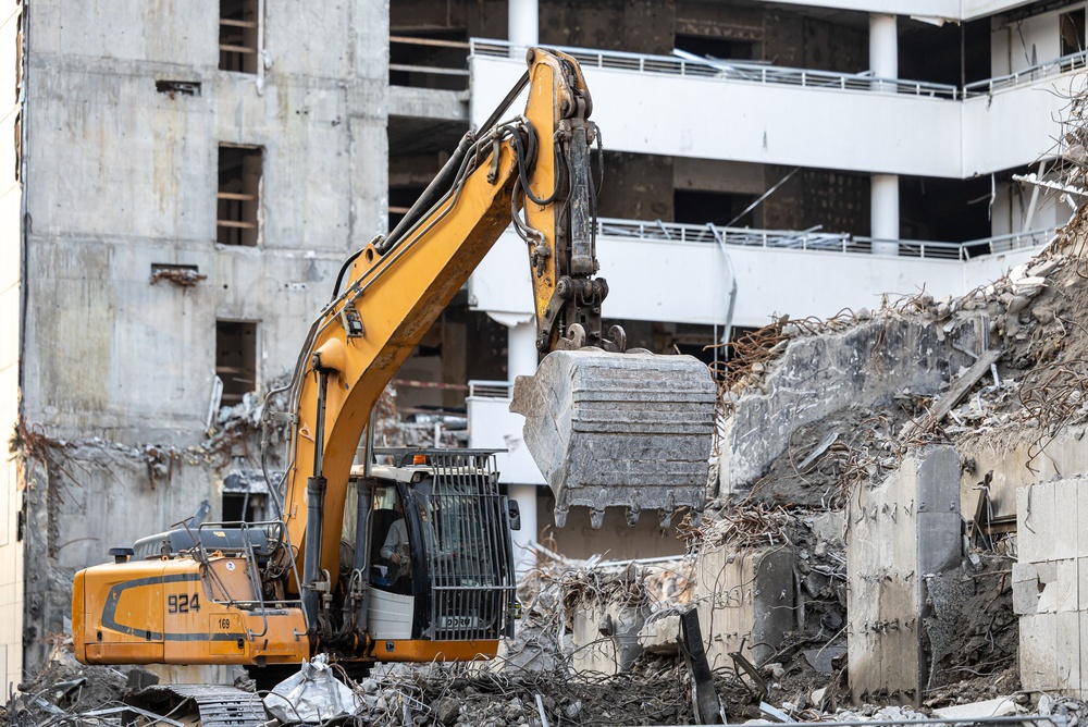 industrial demolition services in new orleans - cajun care